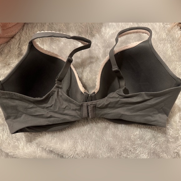 Victoria’s Secret bra - Picture 2 of 3